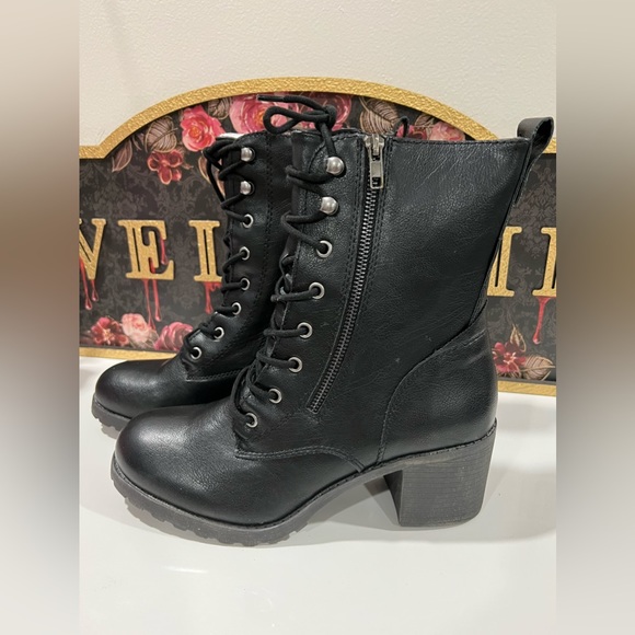 Sun + Stone Frankiee Lace-Up Lug Combat Booties - Picture 11 of 12